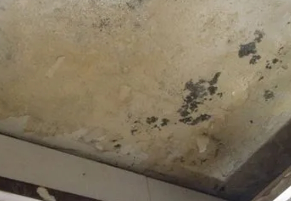 呼伦贝尔市阳台漏水维修公司分享下呼伦贝尔市卫生间渗水维修需要注意哪些问题。