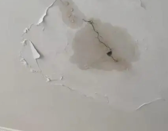 呼伦贝尔市阳台漏水维修公司分享下屋面防水工程质量问题原因分析
